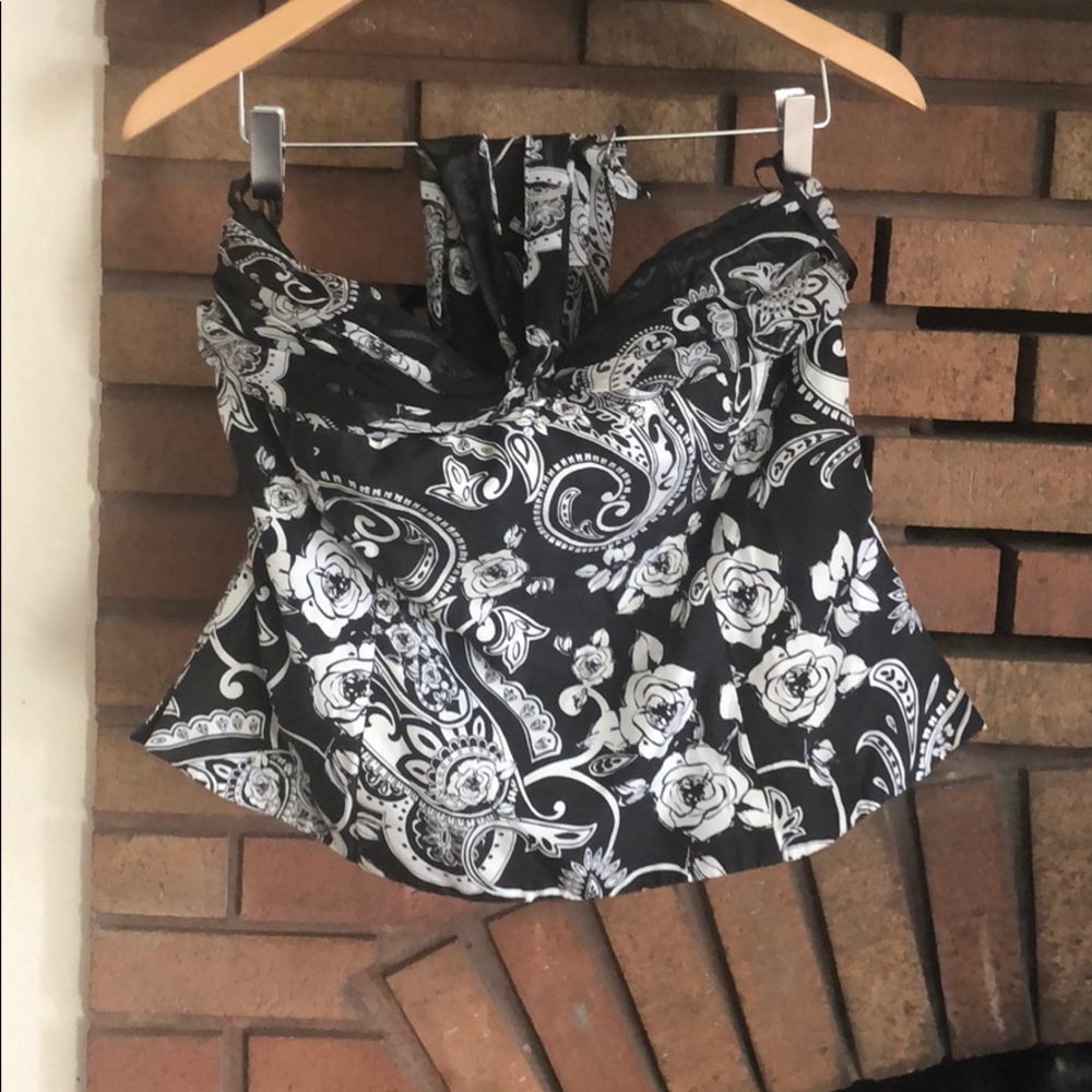 WHBM top